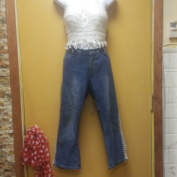 Crochet capri jeans - Picture 3 of 8